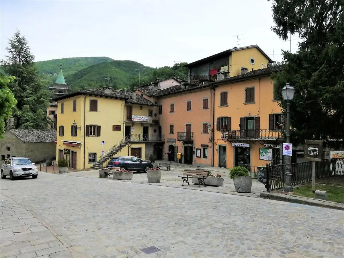 piazza Iolanda mansardina Appartamento Fiumalbo